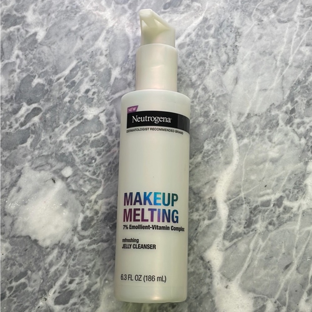 Neutrogena Makeup Melting Jelly Cleanser